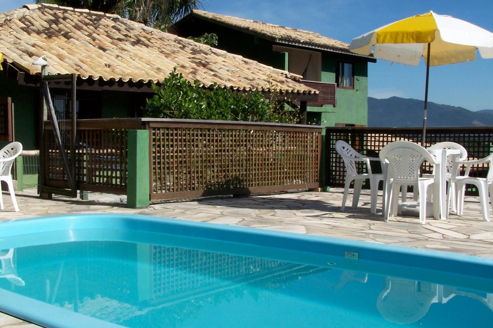 Pousada Vale Verde Bungalows - Praia Do Rosa - Sc ภายนอก รูปภาพ