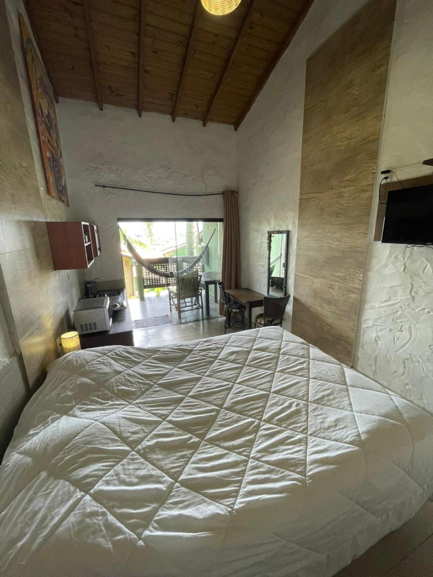 Pousada Vale Verde Bungalows - Praia Do Rosa - Sc ภายนอก รูปภาพ
