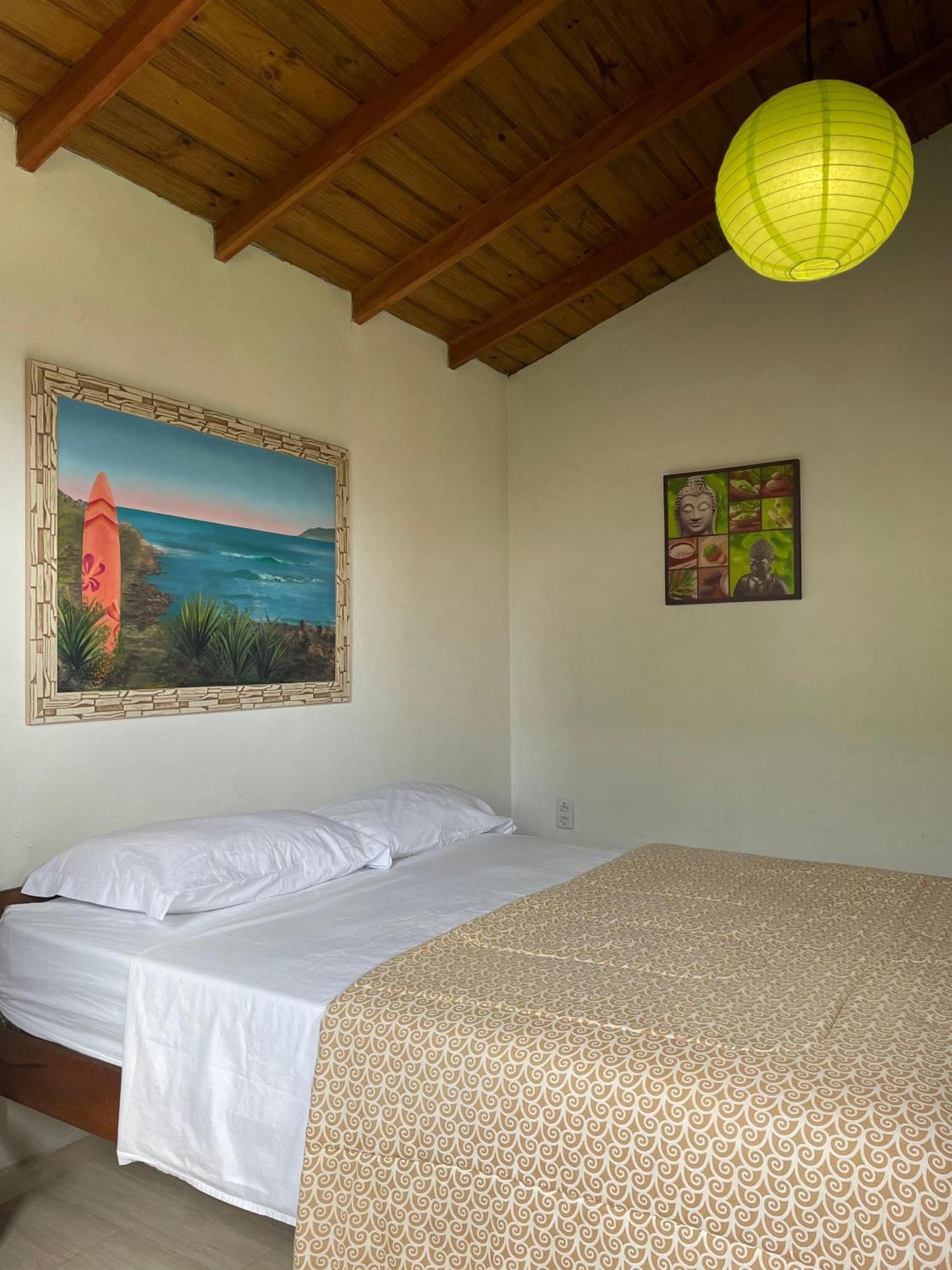 Pousada Vale Verde Bungalows - Praia Do Rosa - Sc ภายนอก รูปภาพ