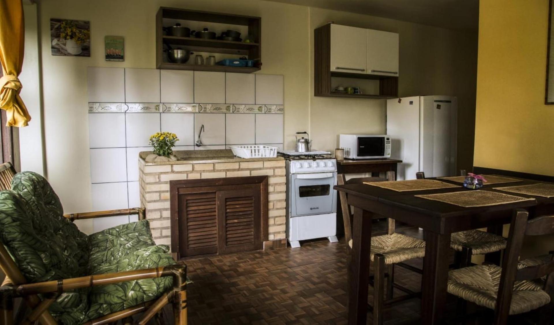 Pousada Vale Verde Bungalows - Praia Do Rosa - Sc ภายนอก รูปภาพ