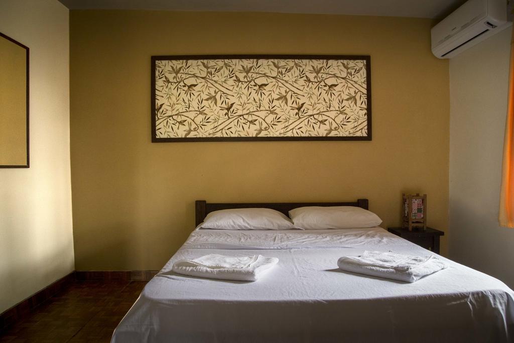 Pousada Vale Verde Bungalows - Praia Do Rosa - Sc ภายนอก รูปภาพ