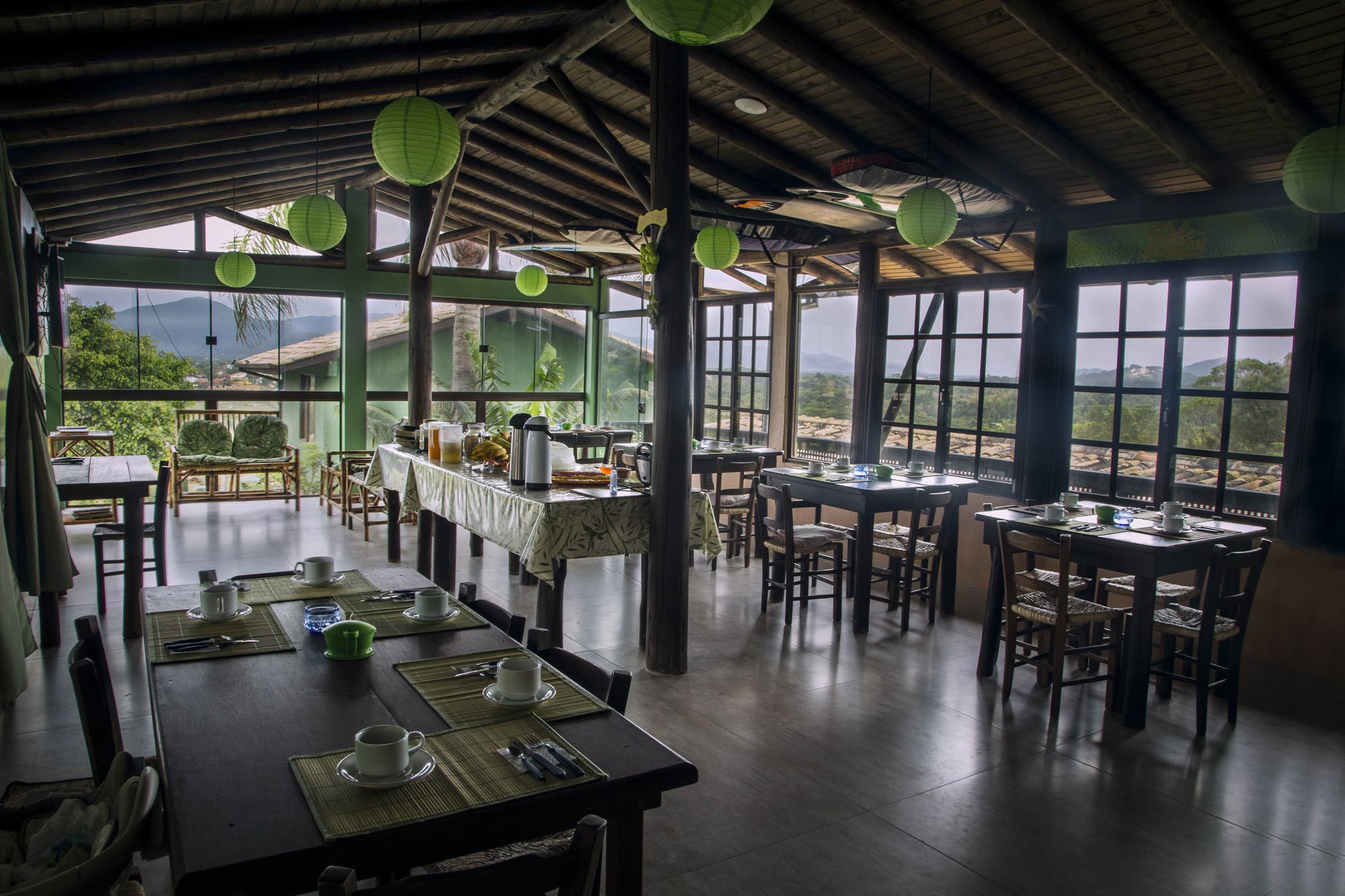 Pousada Vale Verde Bungalows - Praia Do Rosa - Sc ภายนอก รูปภาพ